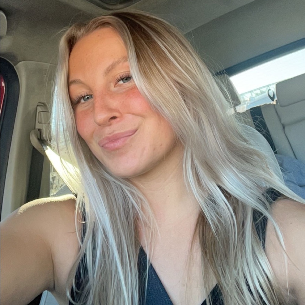 Meet your Posher, Sophia